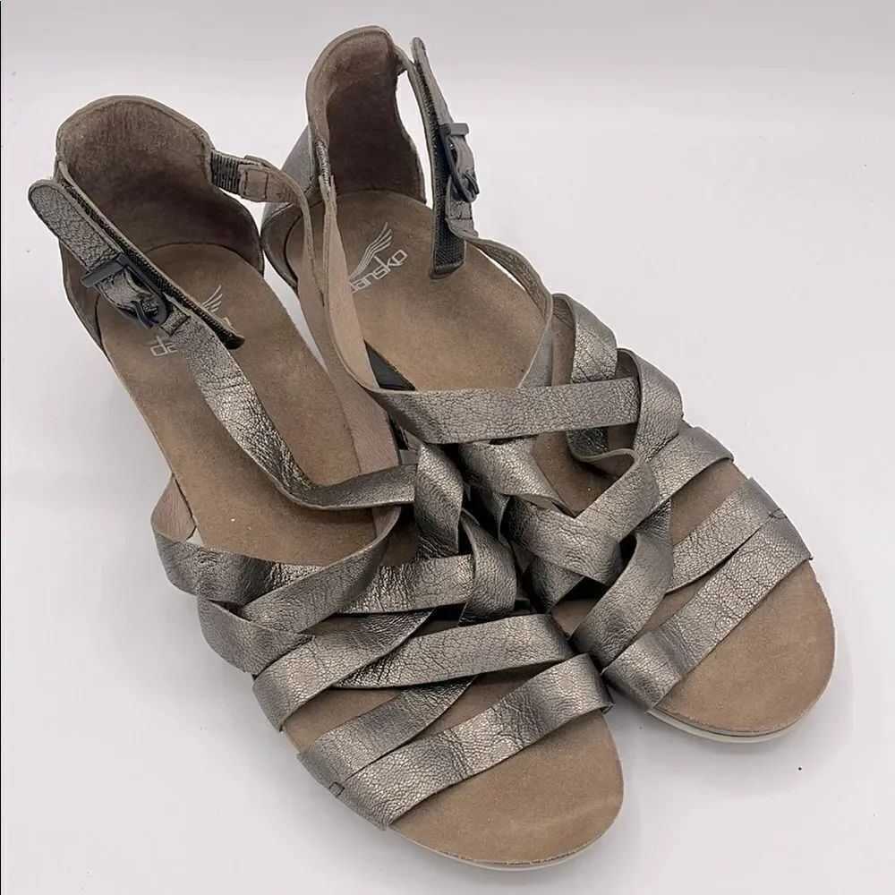Dansko women’s Vivian leather metallic gladiator wedge sandal